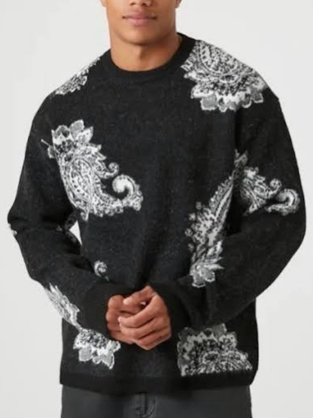 FOREVER 21 Black Crewneck Sweater with White Paisley Print Small